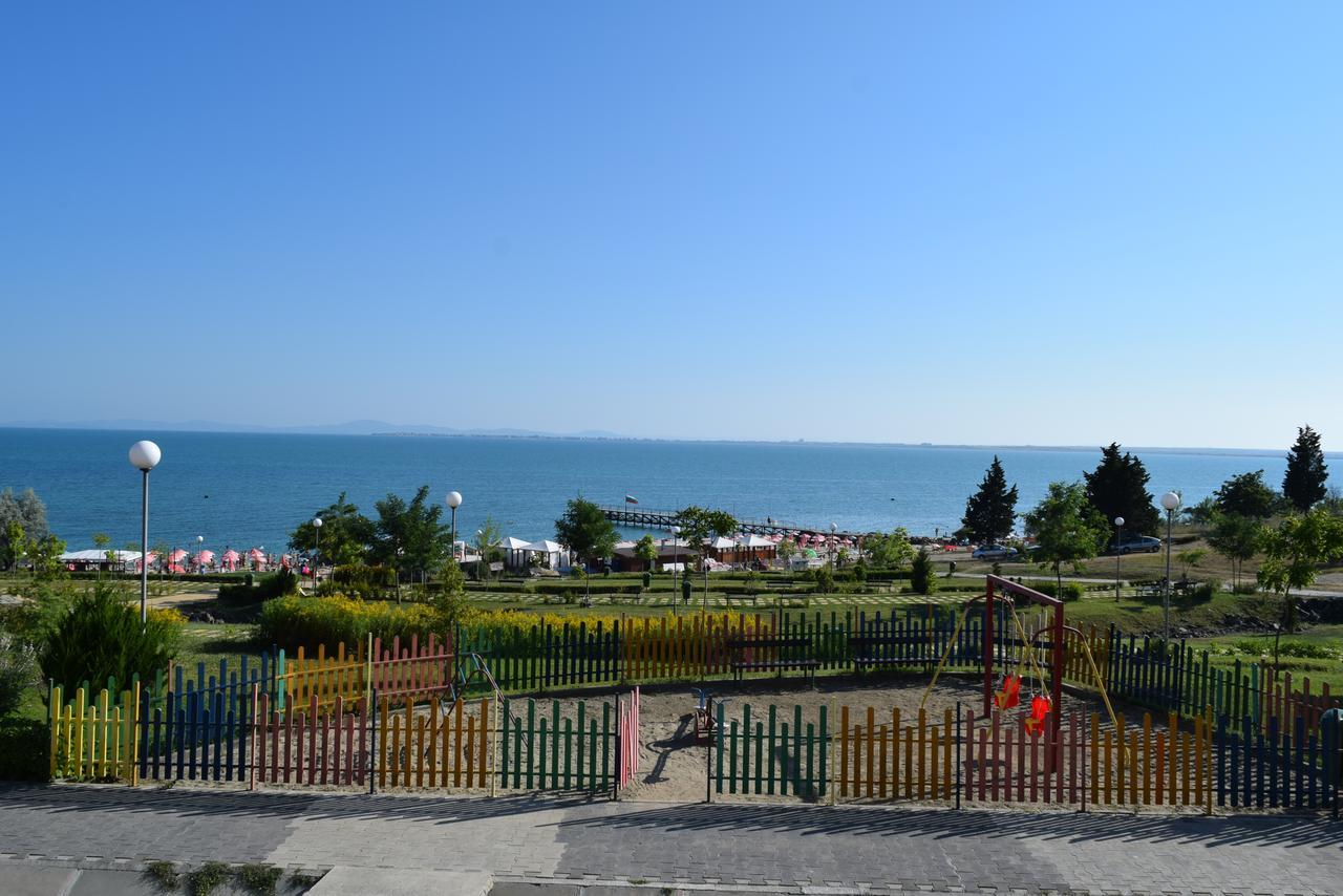 Hotel Eva Равда Экстерьер фото